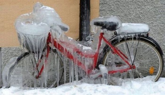 
Проблемы с парковкой велосипедов в Москве
