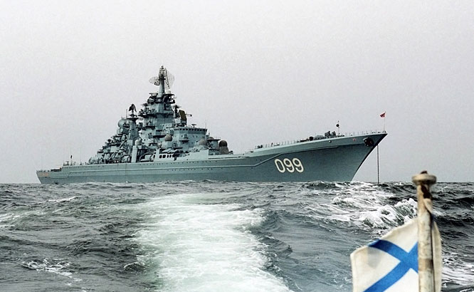 
Крейсер "Петр Великий" установил рекорд длительности похода надводного корабля

